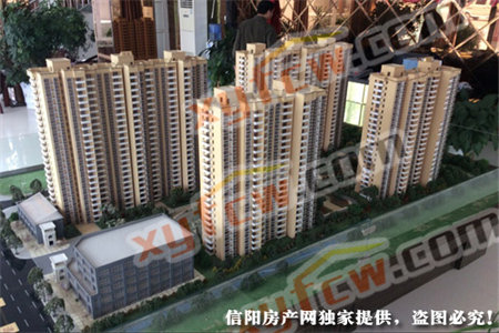 出售泰安兴元花园3室2厅2卫129平简单装修